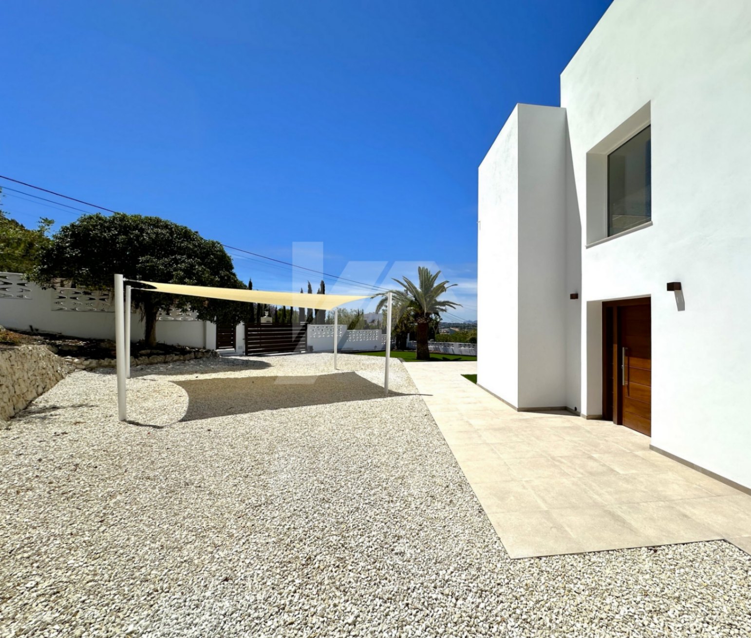 Ibicencan style villa for sale with sea views, close to Moraira.