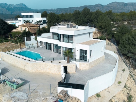 Villa with sea views for sale in Calpe, Costa Blanca.